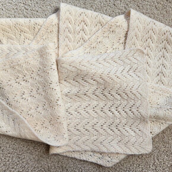 Cashmere Pointelle Scarf Ivory - Picture 8 of 12